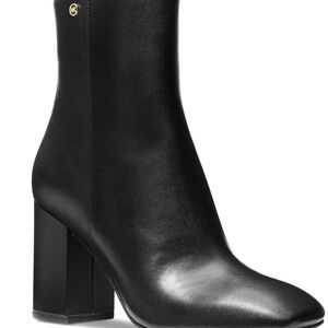 Elegant Black Leather Ankle Boots Michael Kors